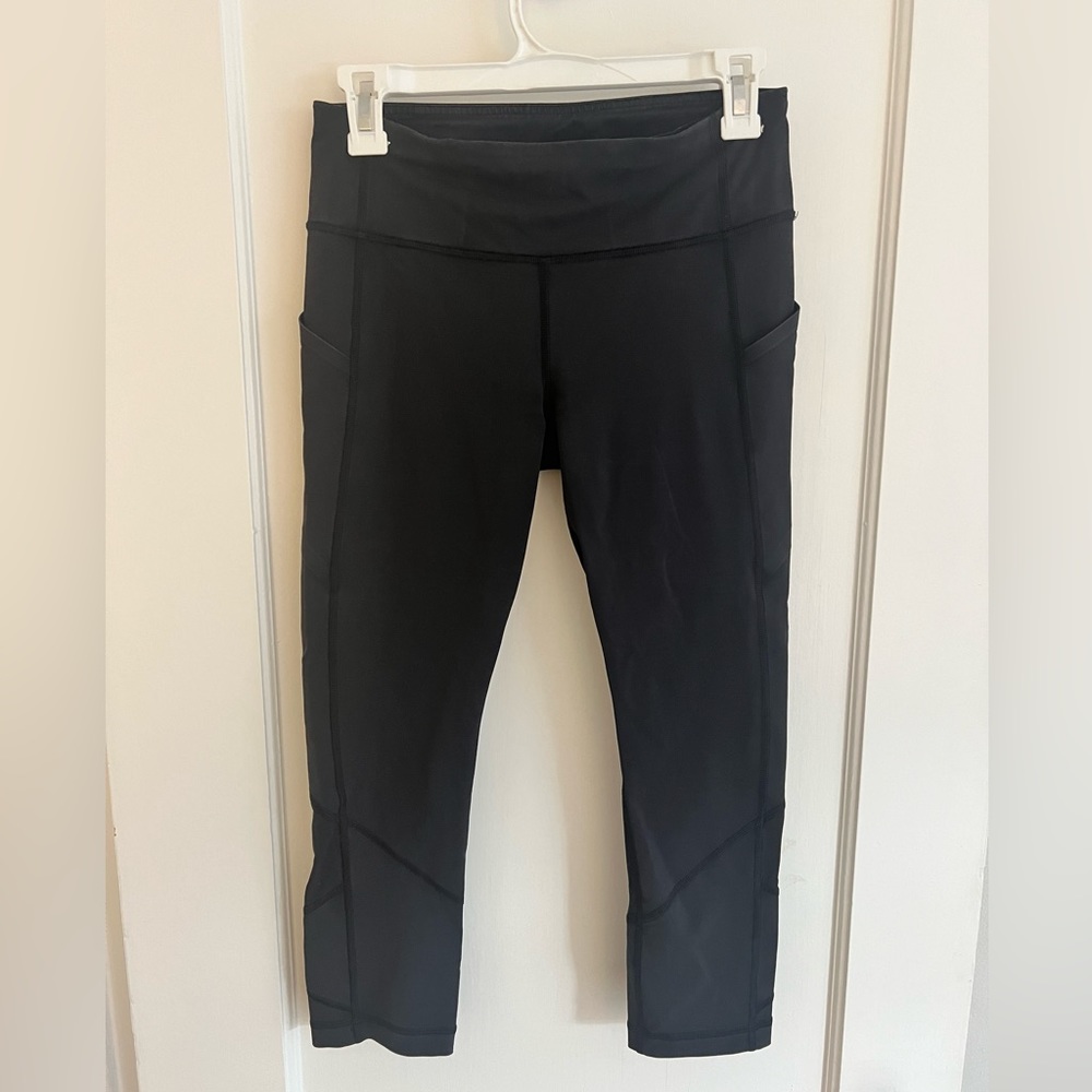 Cropped Charcoal Lululemon leggings